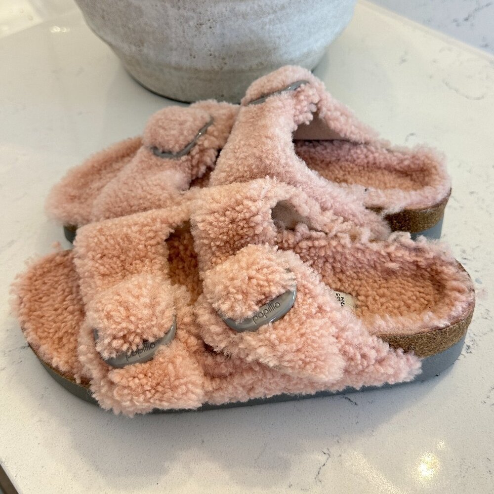 BIRKENSTOCK Arizona Big Buckle Genuine Shearling Slide Sandal in Crystal Rose - Picture 7 of 10